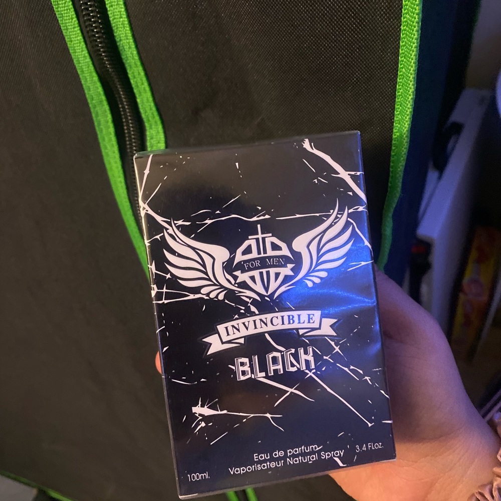 Invincible Black Eau de Parfum